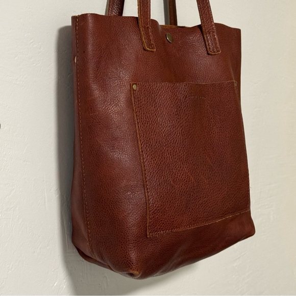 Portland Leather Crossbody Tote Nutmeg - Picture 4 of 12
